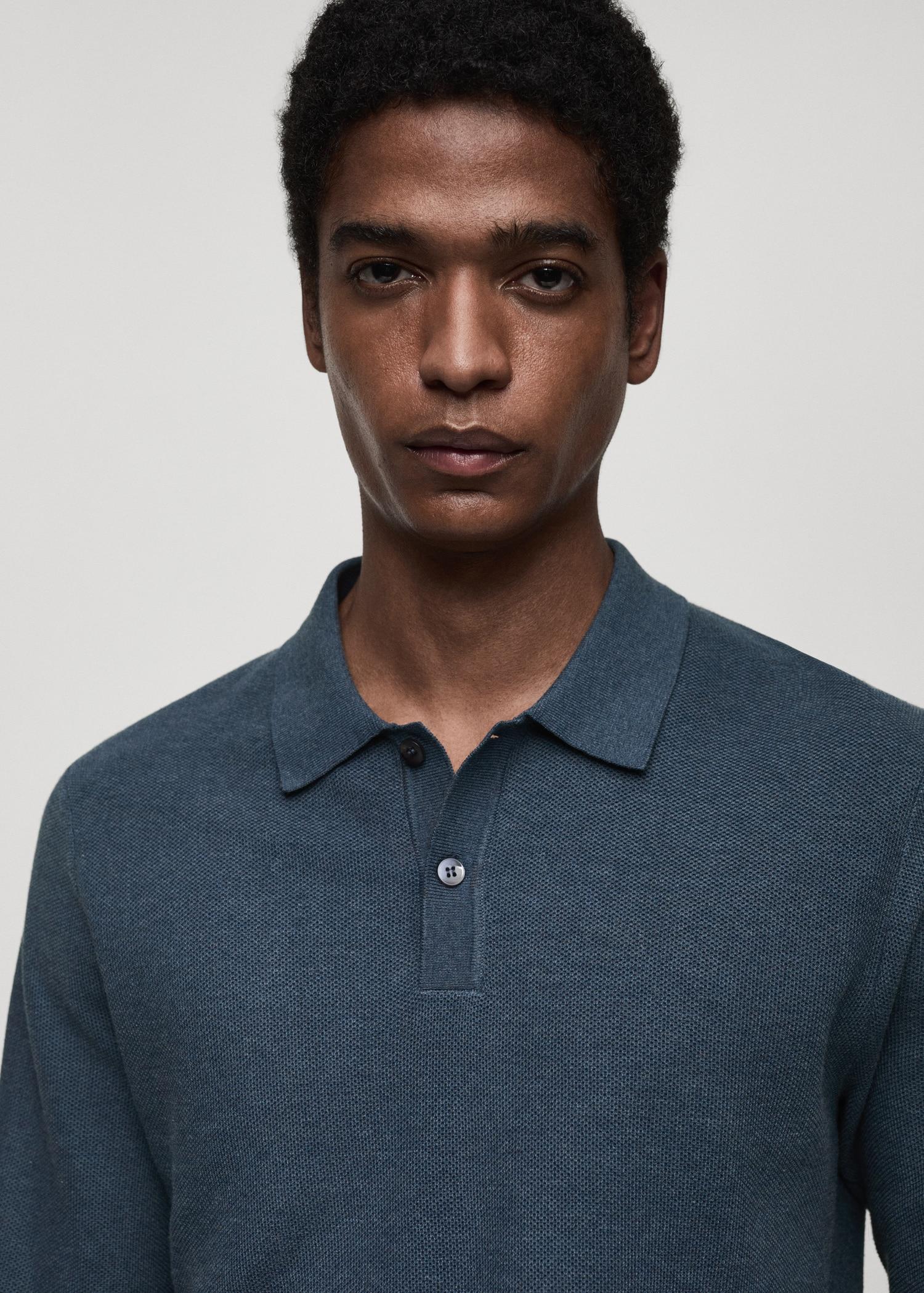 Micro-structured cotton knitted polo shirt - Men | MANGO USA Product Image