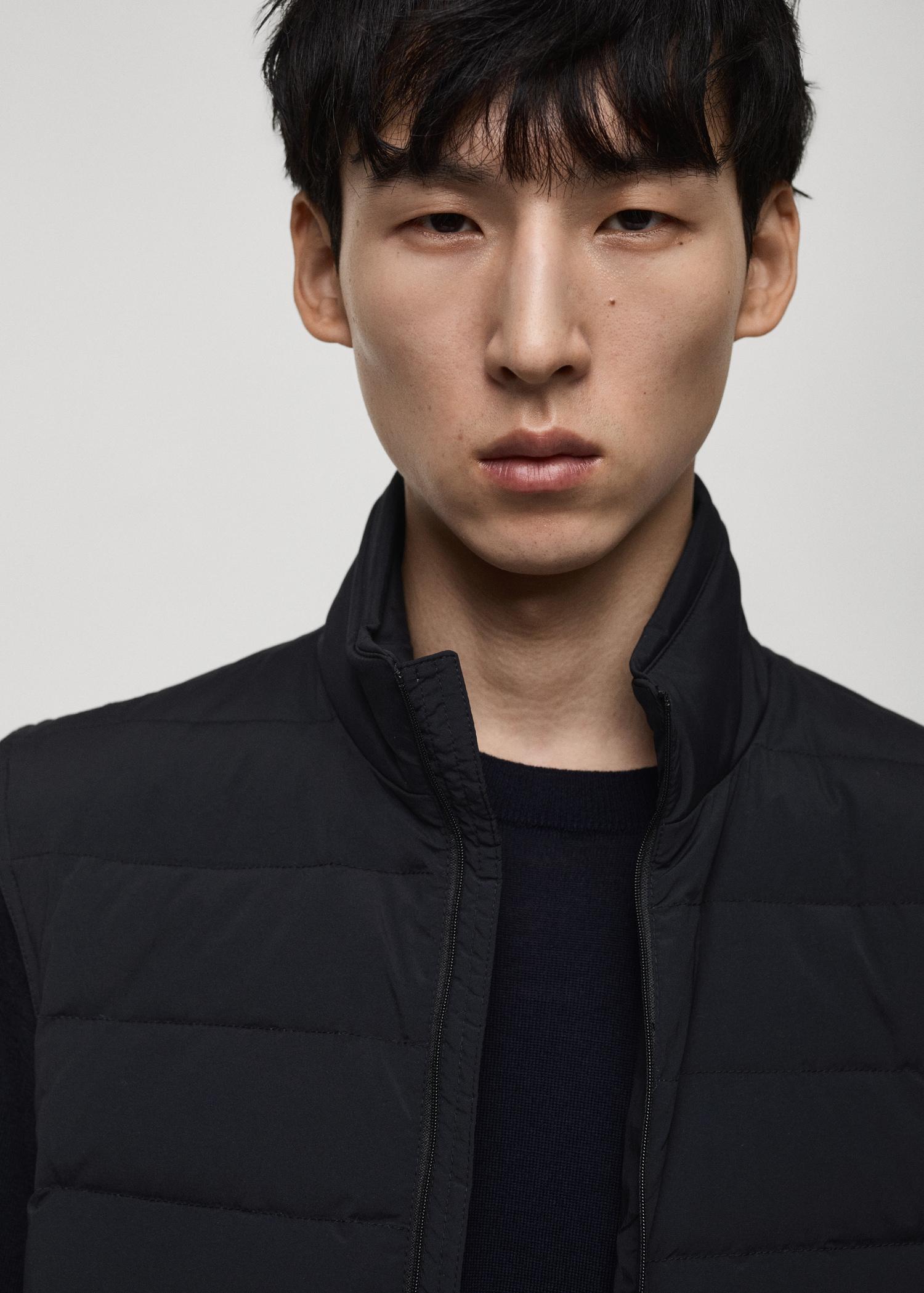 Quilted vest with down and feather filling - Men | MANGO USA Product Image