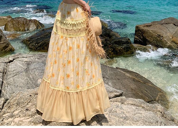 Set: Off-Shoulder Floral Print Shirred Crop Blouse + Low Rise Lace Trim Paneled Midi A-Line Skirt Product Image