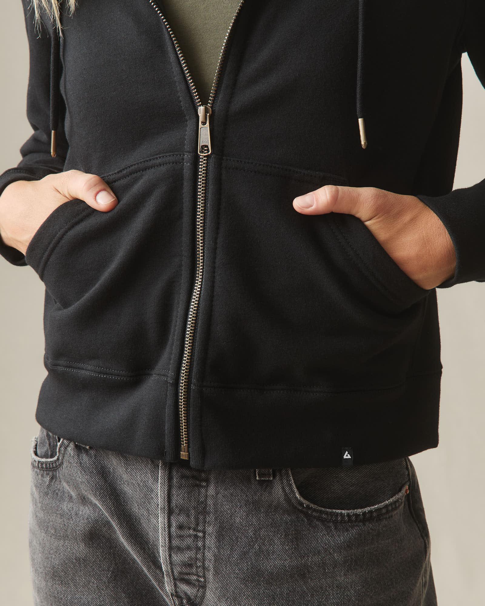 Women's Relaxed Classic Full Zip 2.0 - Black Product Image