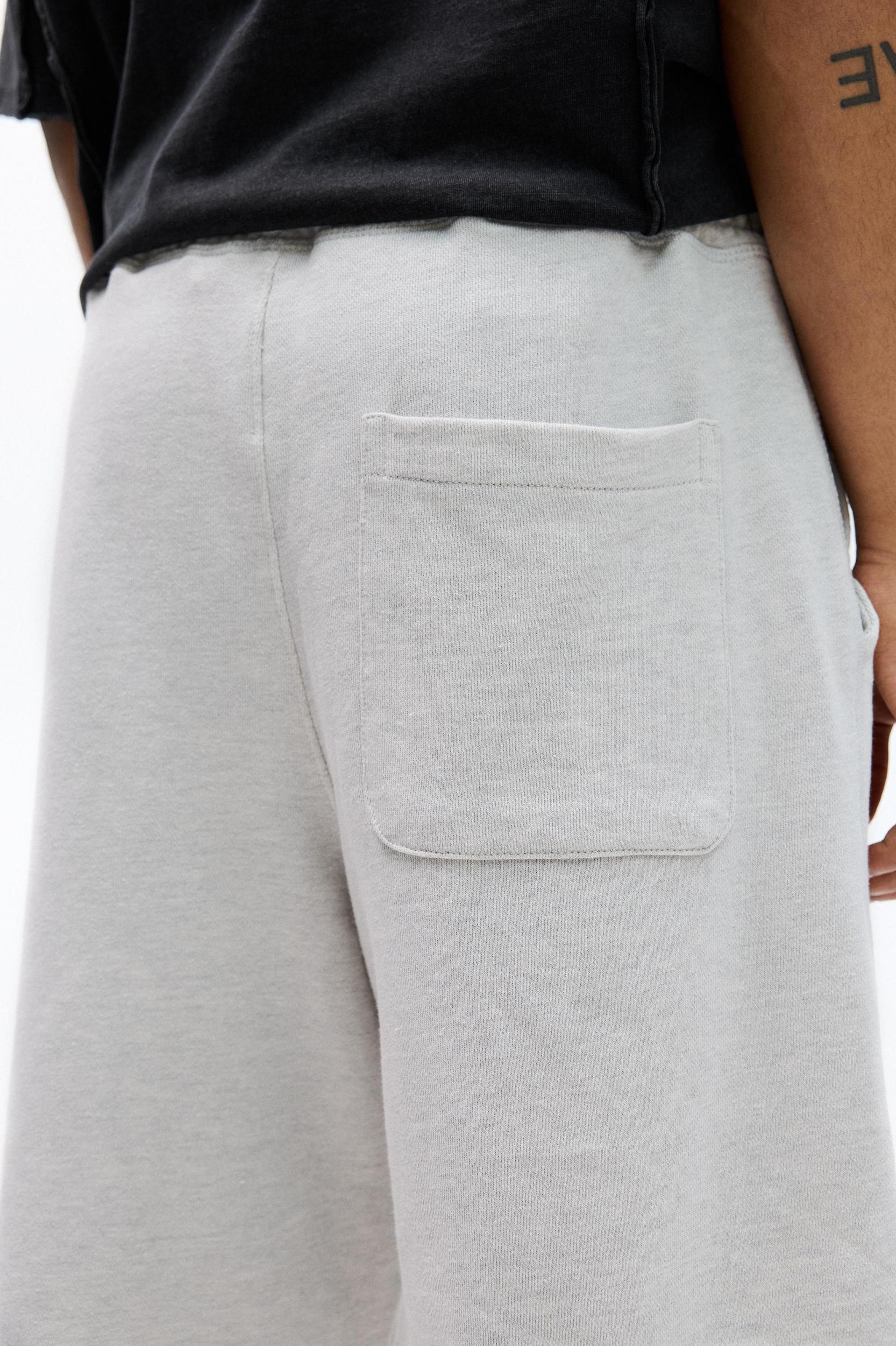 STWD skater Bermuda tracksuit shorts Product Image