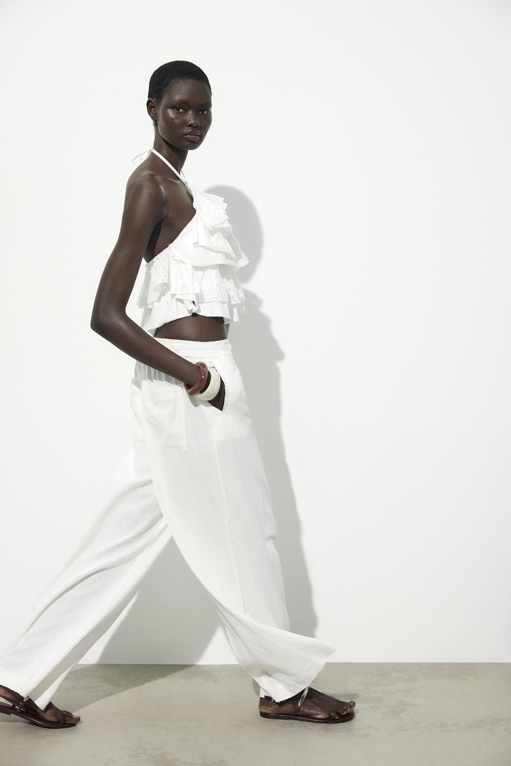 HALTER RUFFLE TOP Product Image