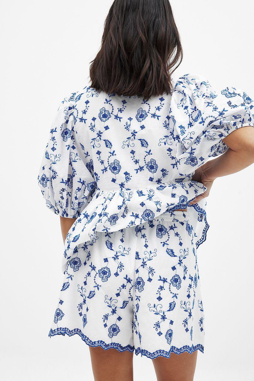 Wide Mid Waist Shorts Product Image