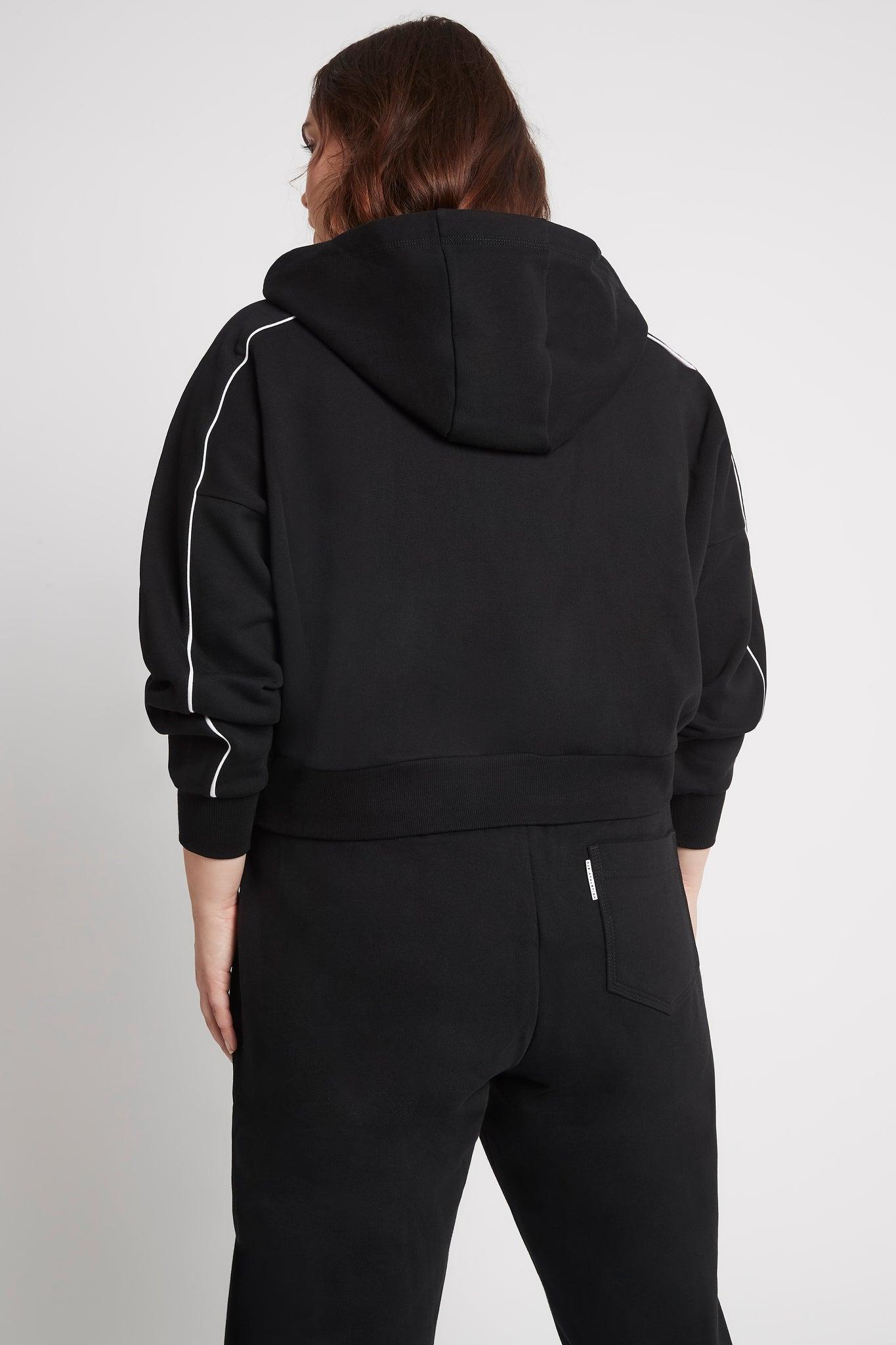 Cropped Essential Contrast Piping Hoodie 405 Product Image