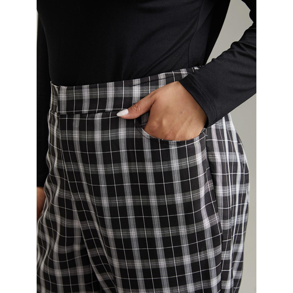 Plus Size Plaid Elastic Waist Straight Leg Pants Women Black Office Straight Leg High Rise Work Pants BloomChic 22-24/3X Product Image