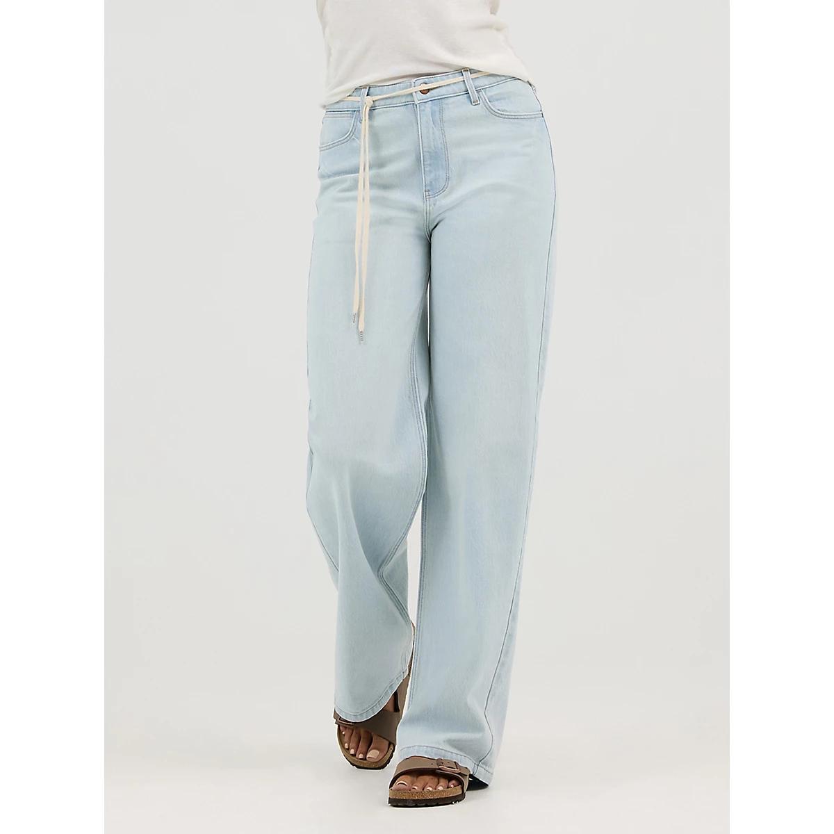 Women's Mid Rise Loose Jean in Daisy Product Image
