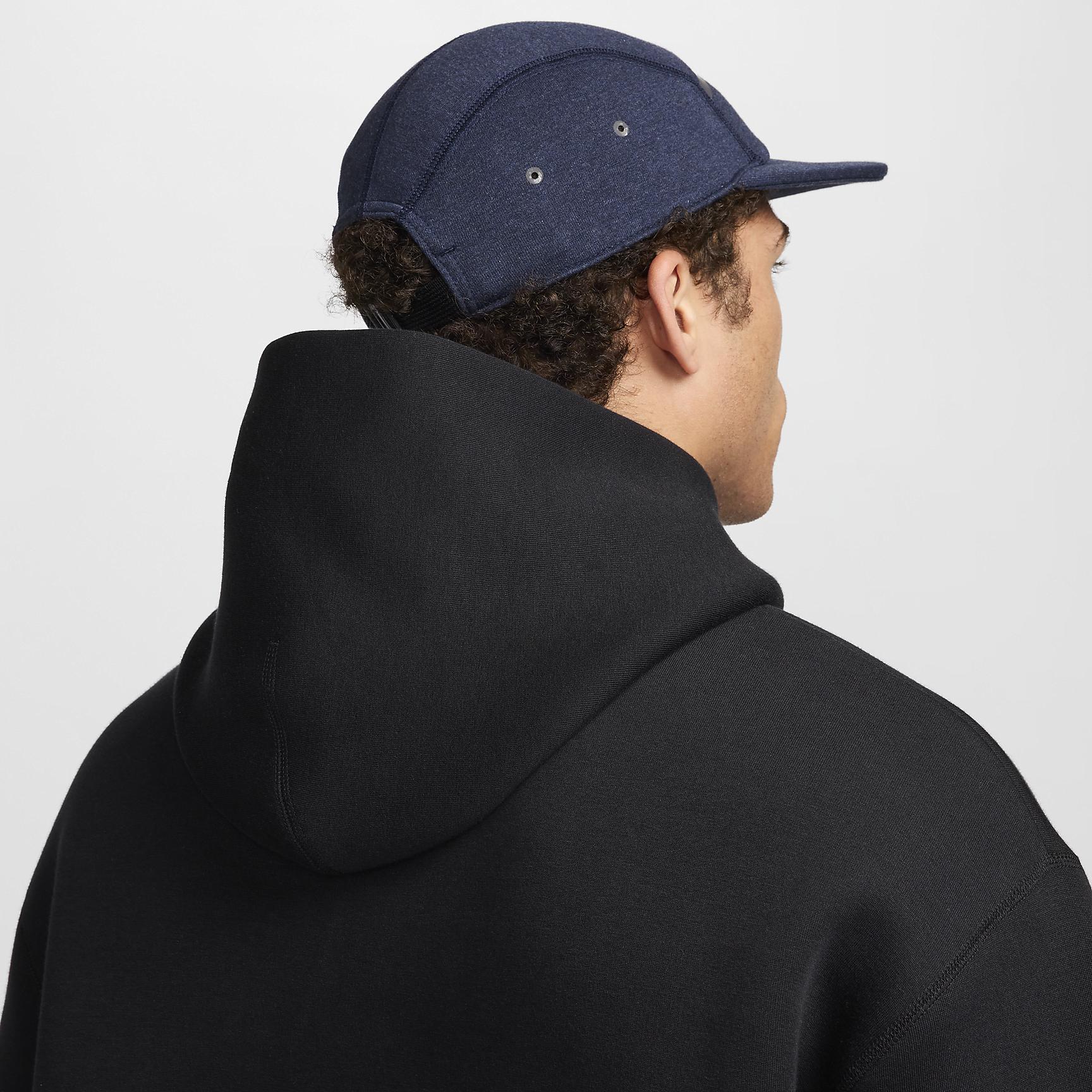 Nike Unisex Fly Cap Unstructured Flat Bill Tech Fleece Cap Product Image