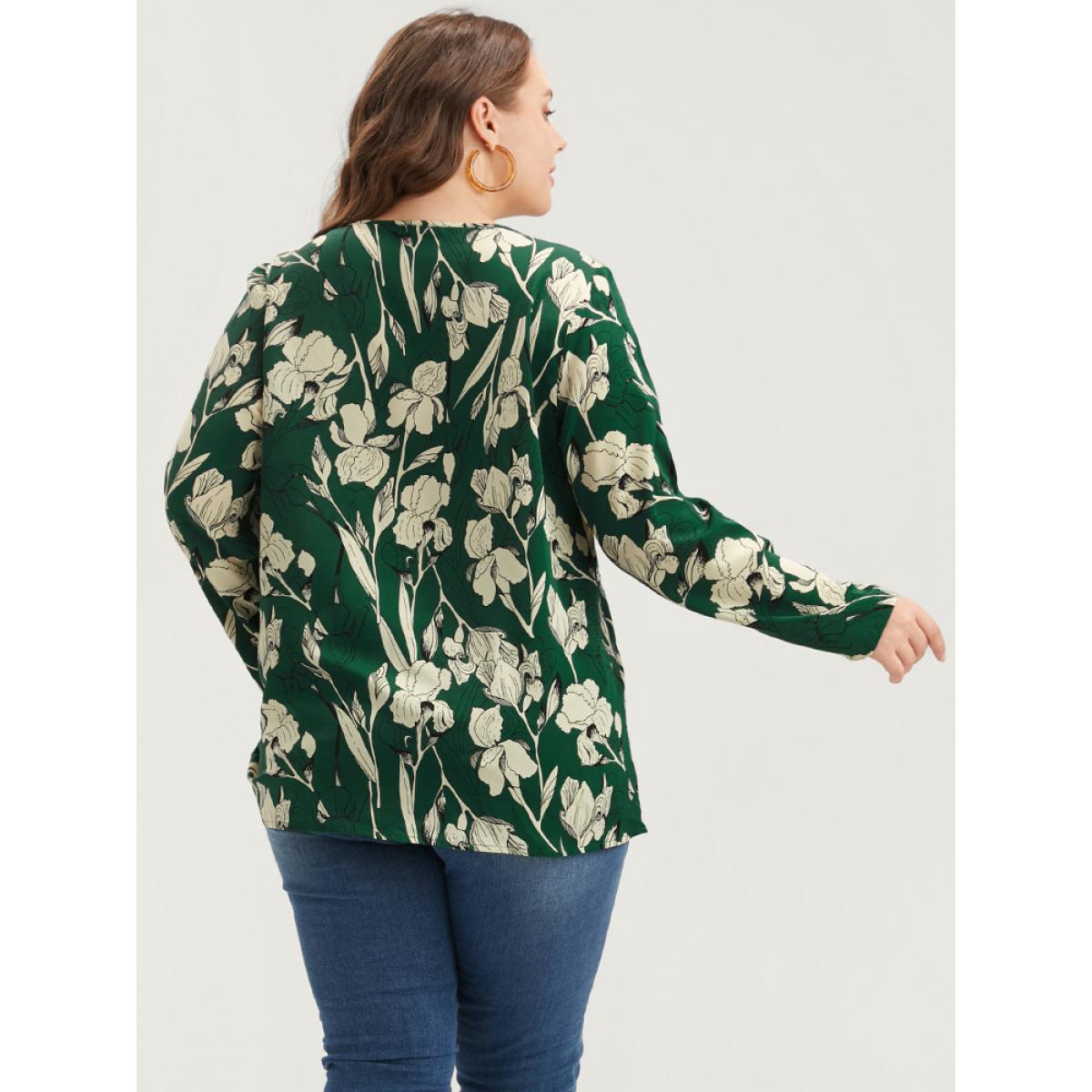 Plus Size Emerald Floral Printed V Neck Blouse Women Elegant Long Sleeve V-neck Dailywear Blouses BloomChic 26/4X Product Image