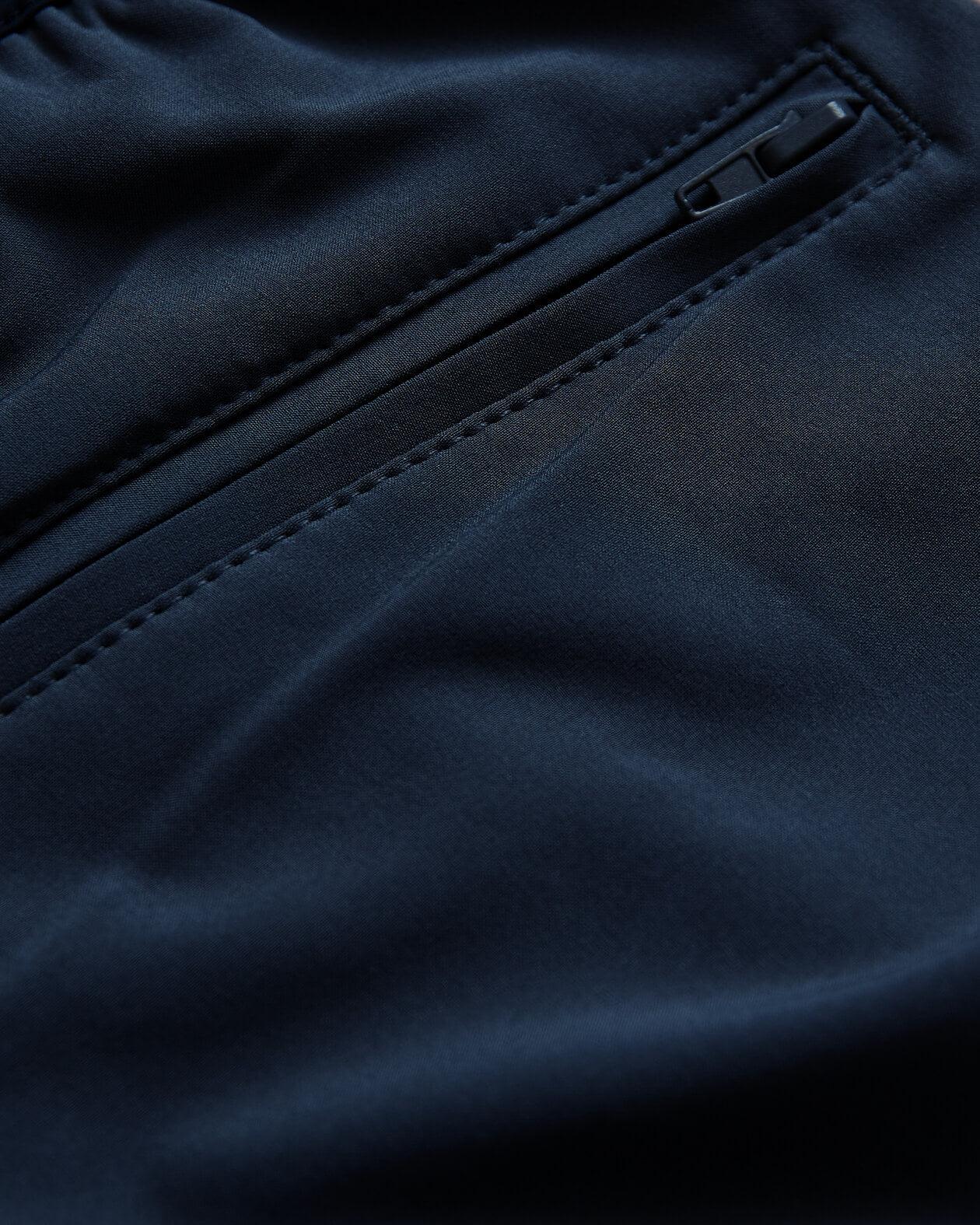 7" Carbon Active Training Shorts Product Image