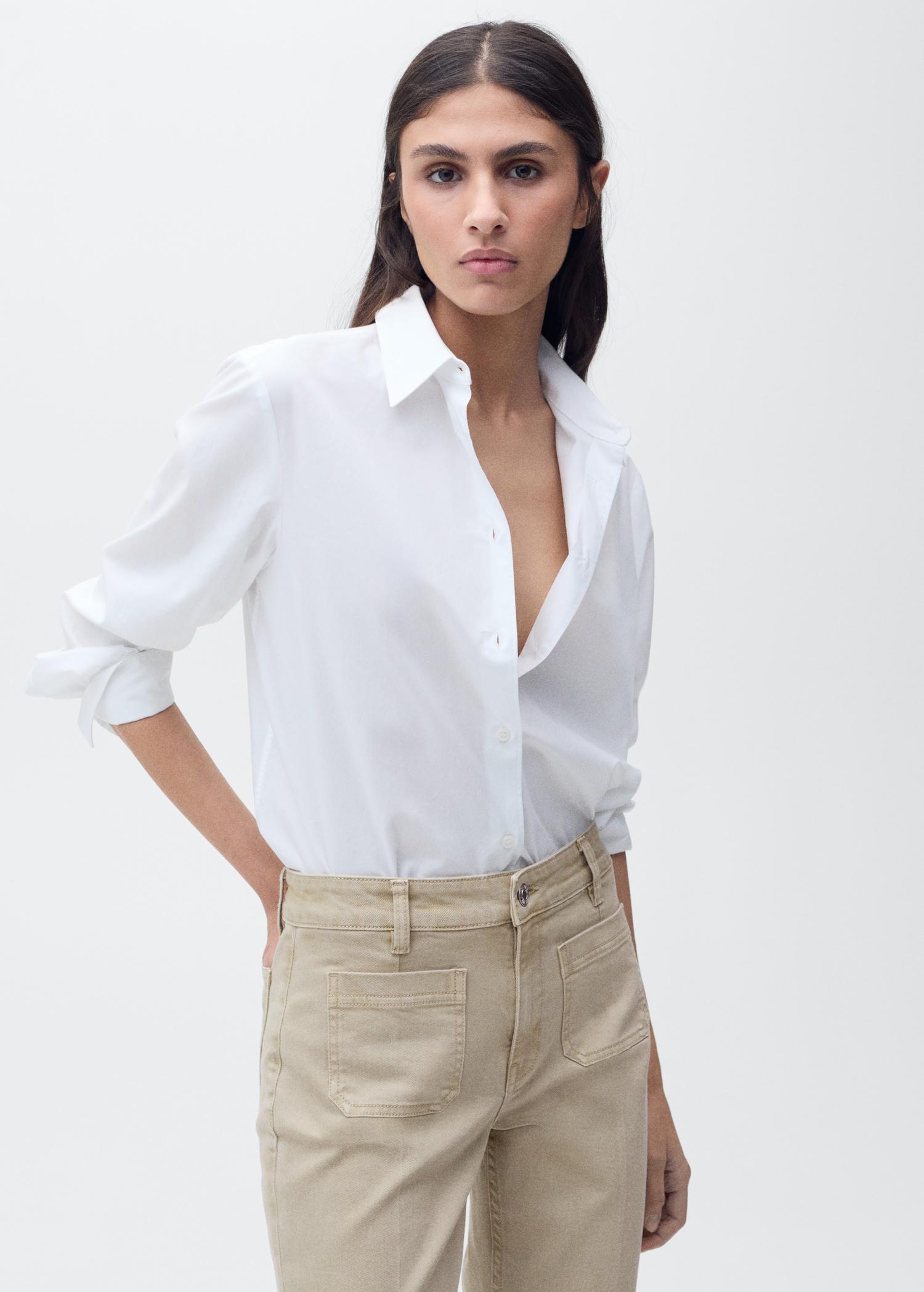 Flared cropped jeans with pockets - Women | MANGO USA Product Image