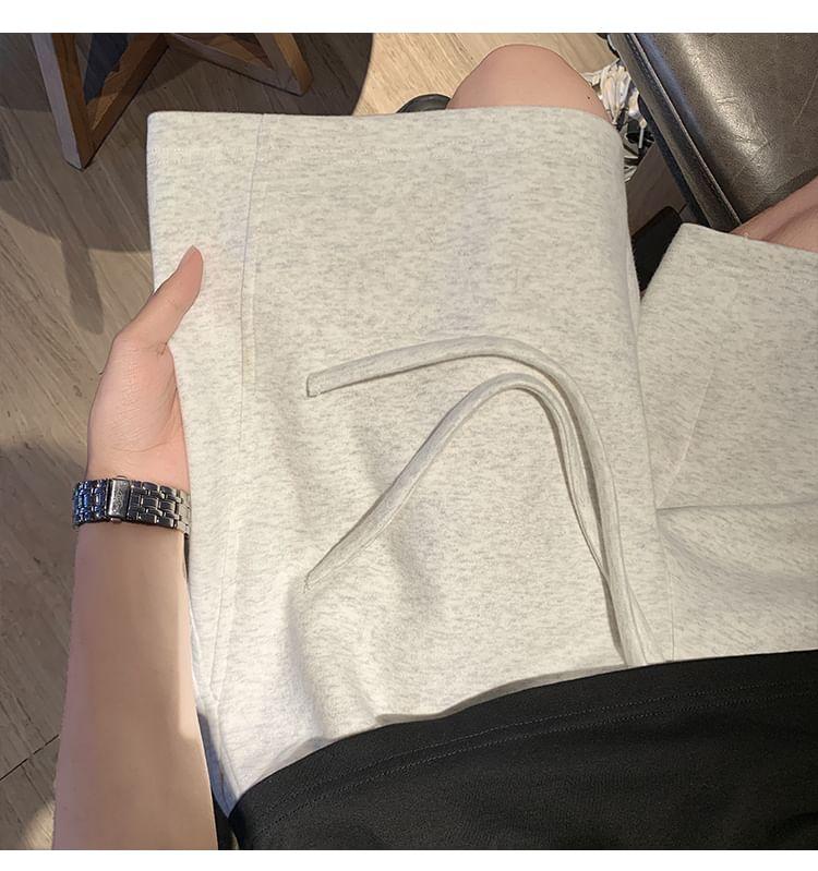 Drawstring Waist Plain Sweatshorts Product Image