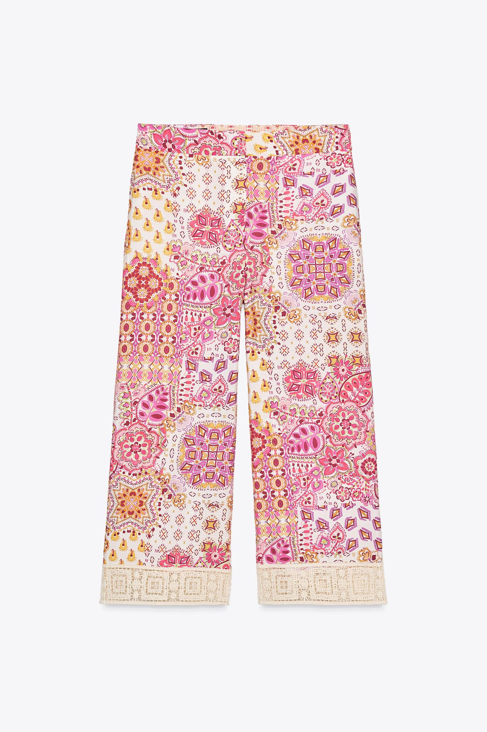GUIPURE TRIM PRINTED PANTS Product Image