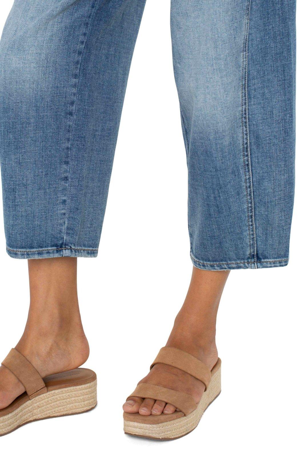 Barrel Jean-C Product Image