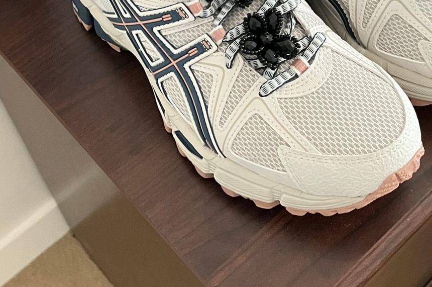 Set Of 2: Flower Beaded Shoe Charm Product Image