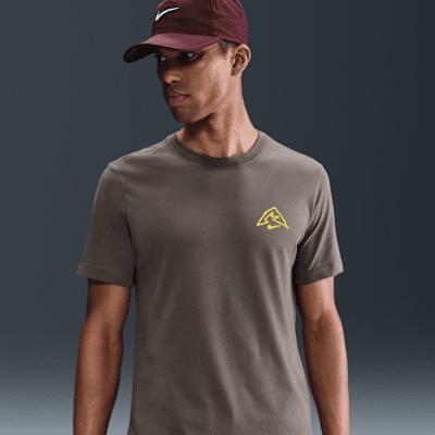 Nike Men's Dri-FIT T-Shirt Product Image
