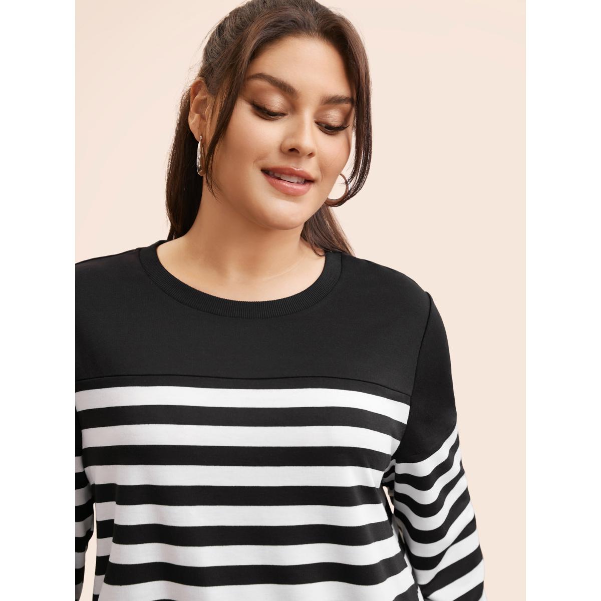 Plus Size Round Neck Striped Patchwork Contrast Sweatshirt Women Black Casual Contrast Loose Round Neck Everyday Sweatshirts BloomChic 26/4X Product Image