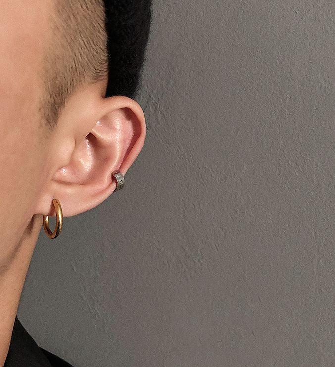 HOOP RING EARRING Product Image