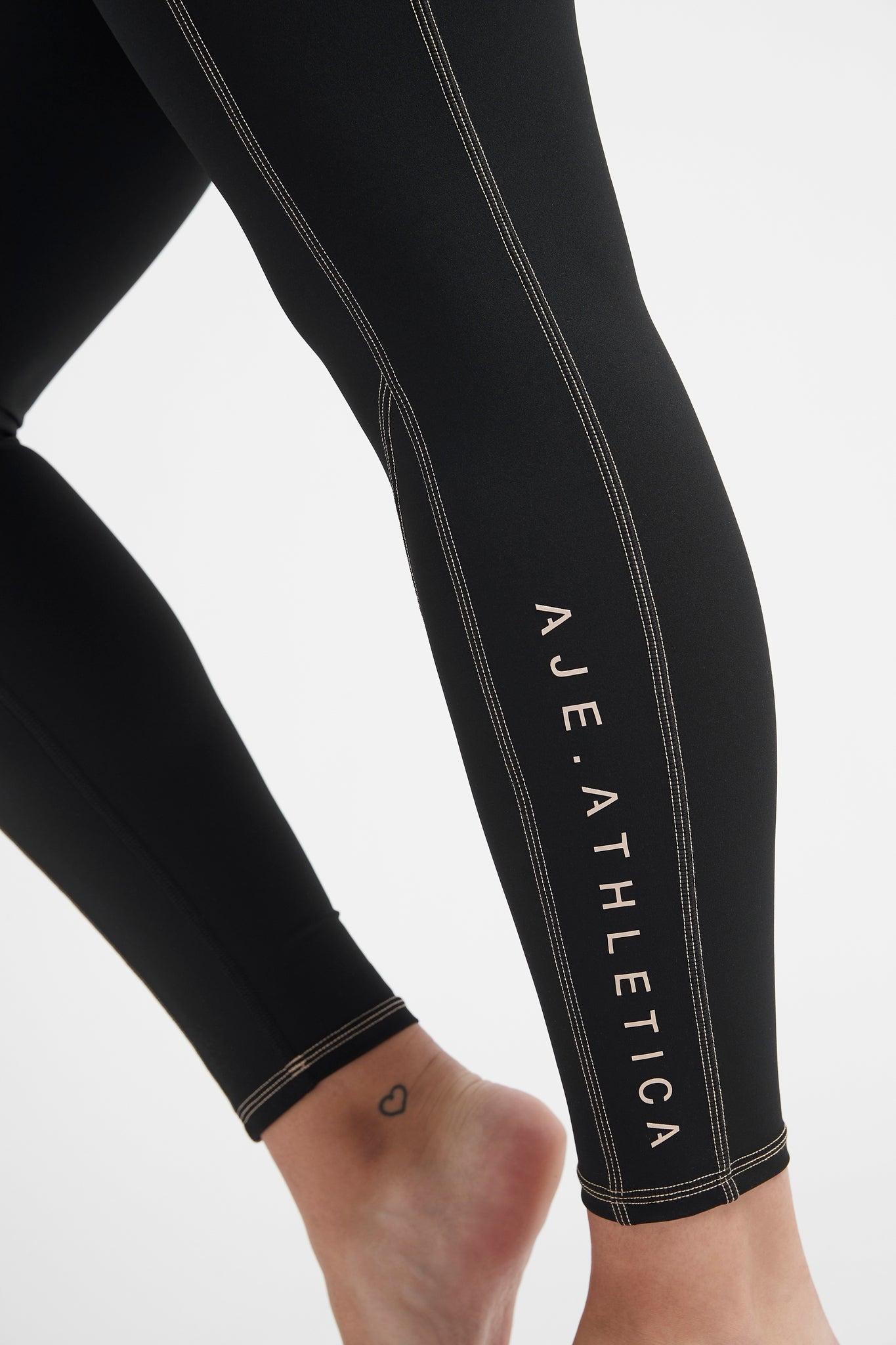 Signature Logo Full Length Legging 201 Product Image