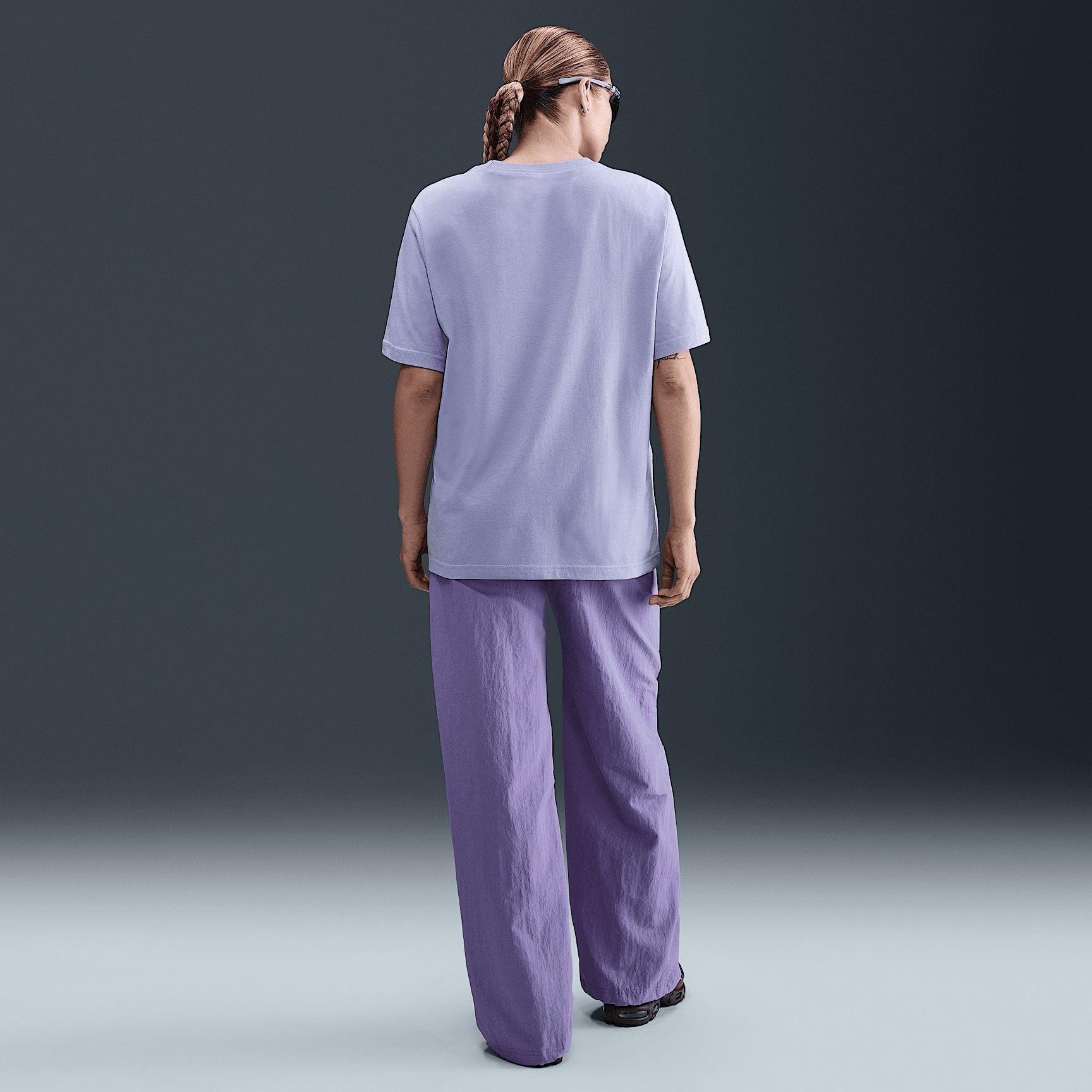 Womens Nike Sportswear Essential Graphic T-Shirt | IB8925-051 Product Image