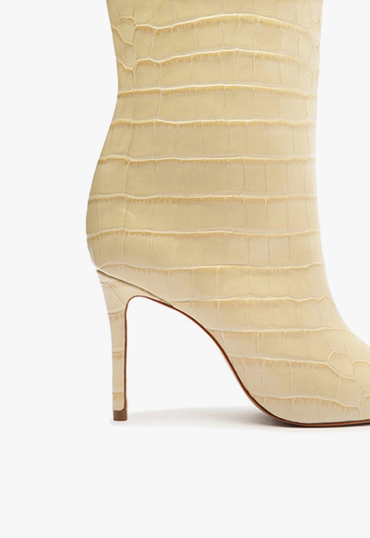 Maryana Wide Boot Female Product Image