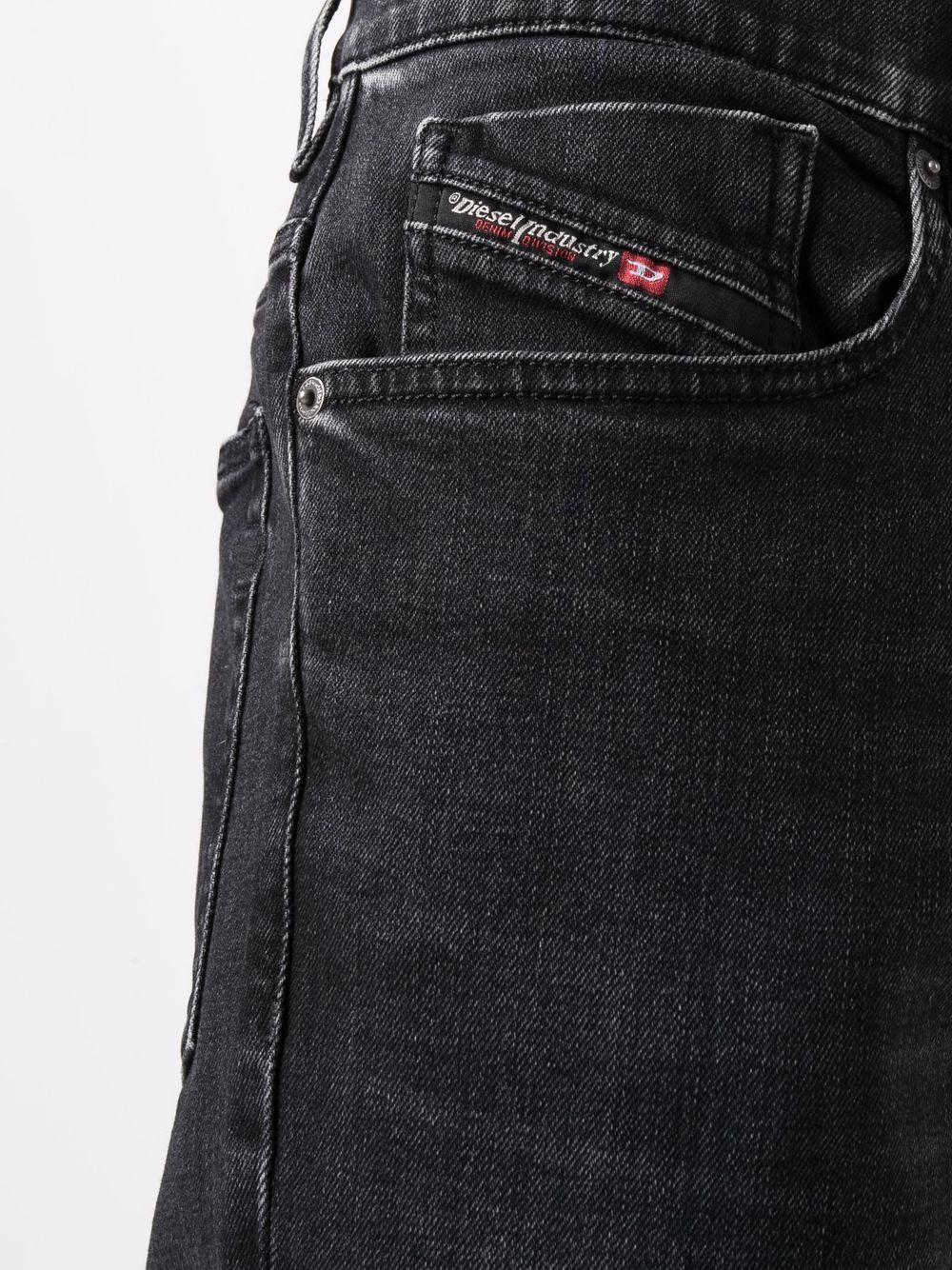2005 D-Fining 09B83 tapered jeans Product Image