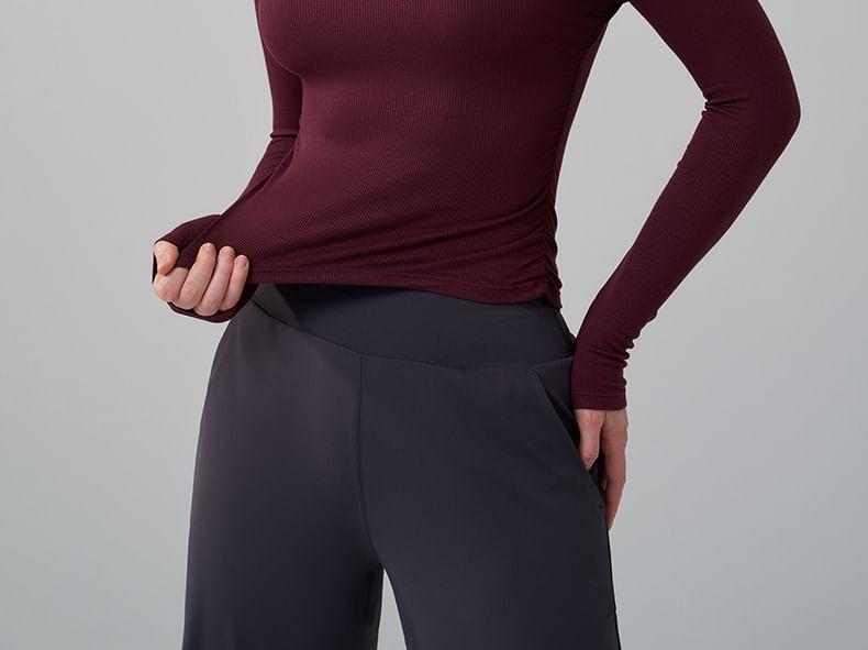 Long-Sleeve Crewneck Plain Crop Sports Top Product Image