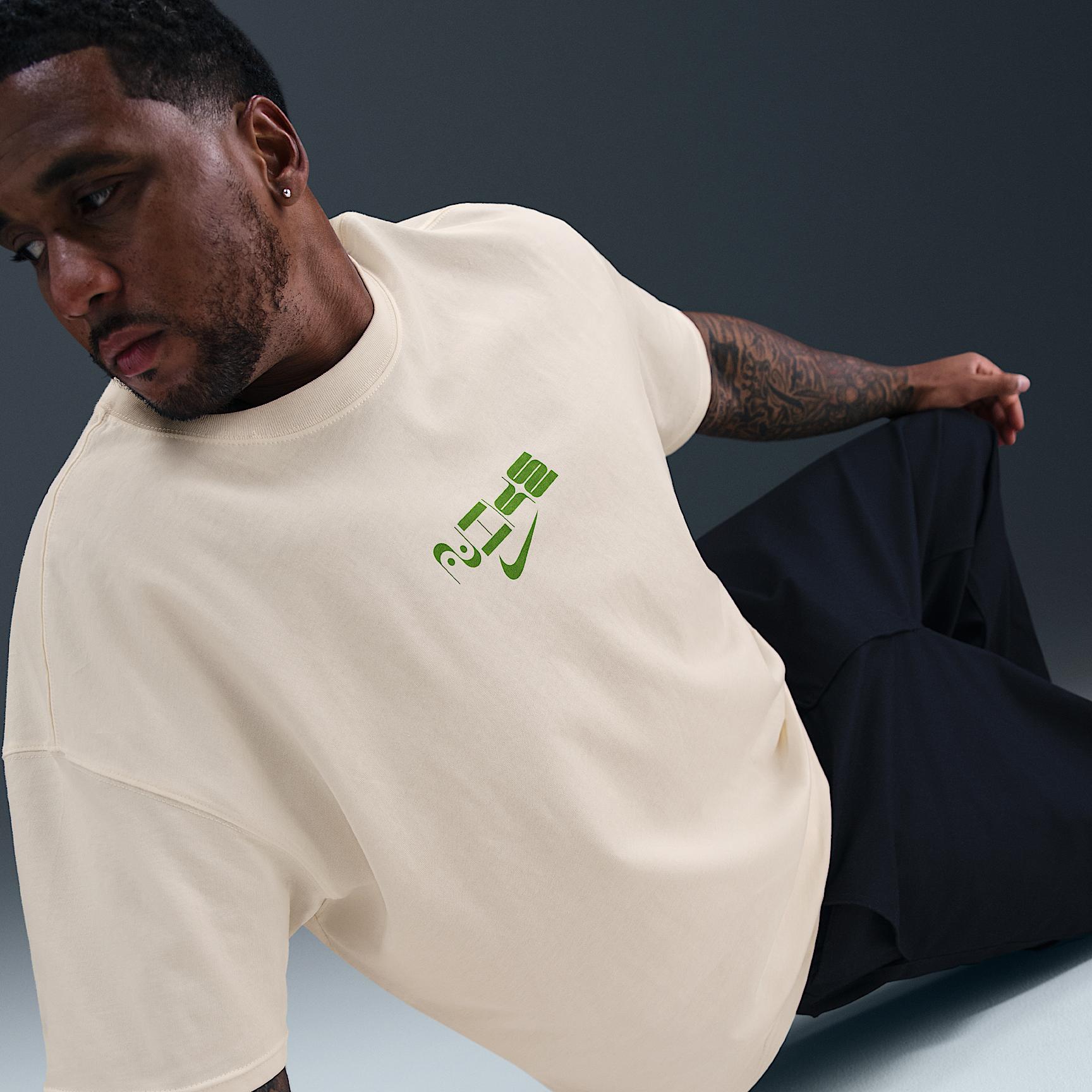 Mens Nike Sportswear Max90 T-Shirt | HQ9266-726 Product Image