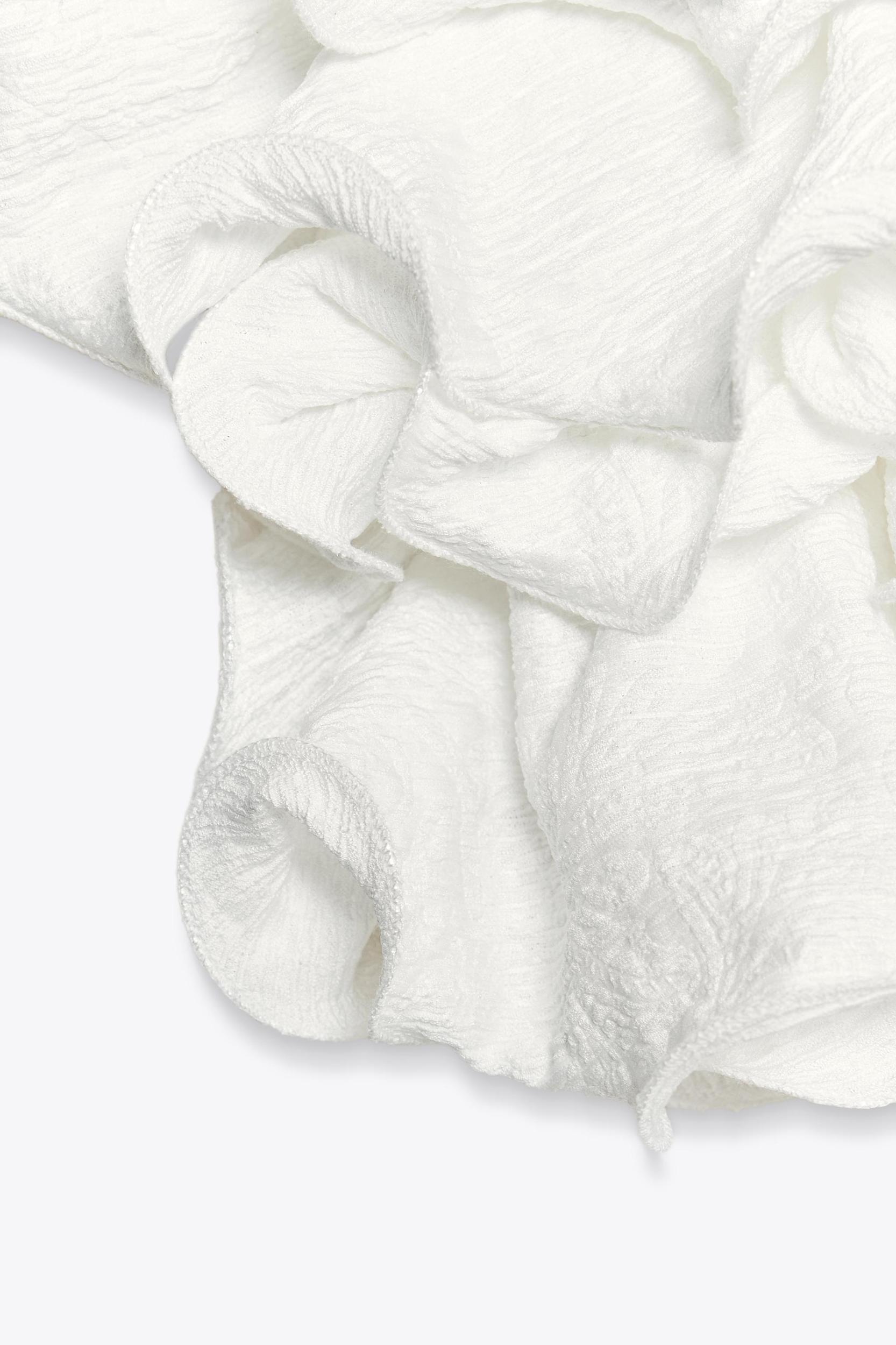 RUFFLED KNIT TOP Product Image