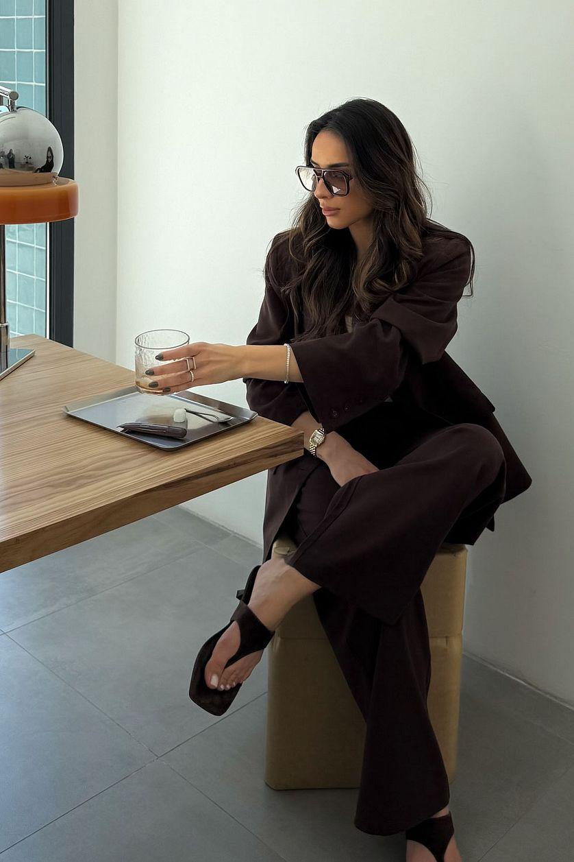 Wide Thong Suede Heels Product Image