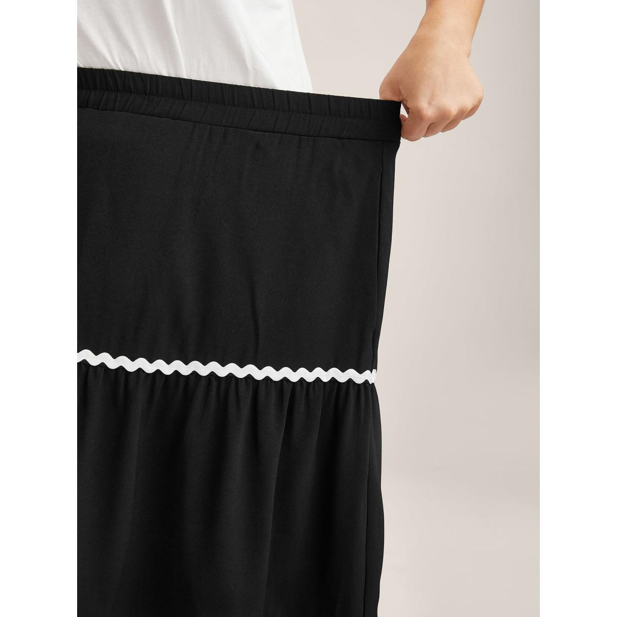 Plus Size Wavy Lace Trim Tiered Maxi Skirt Women Black No stretch Side seam pocket Everyday-Elegant Skirts BloomChic 14-16/1X Product Image