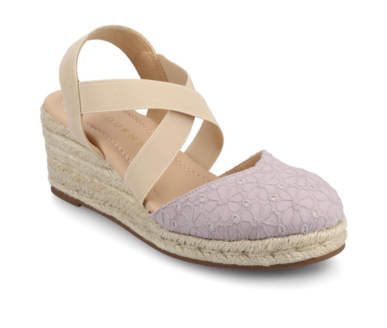 Women's Journee Collection Ashlee Wedges Product Image