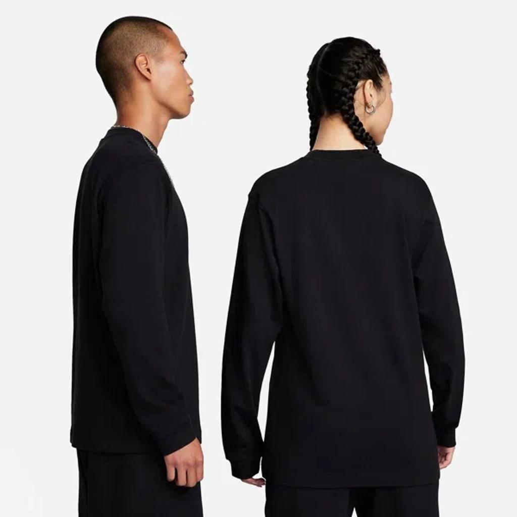 NIKE Element Logo-print Dri-fit T-shirt In Black Product Image