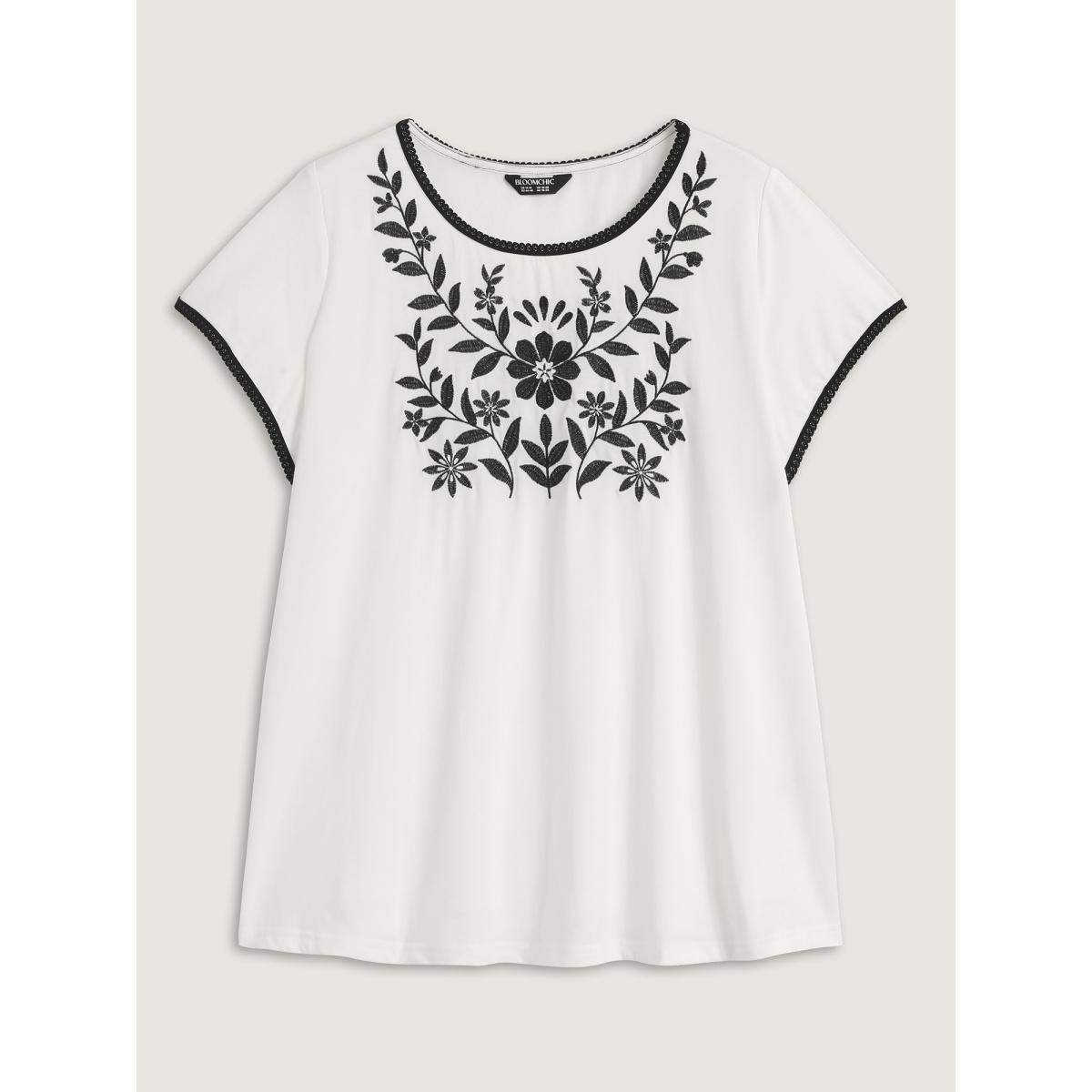 Plus Size Supersoft Floral Embroidered T-Shirt WhiteSmoke Women Boho Round Neck Vacation T-shirts BloomChic 30/6X Product Image
