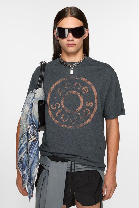 Logo t-shirt - Relaxed fit Product Image