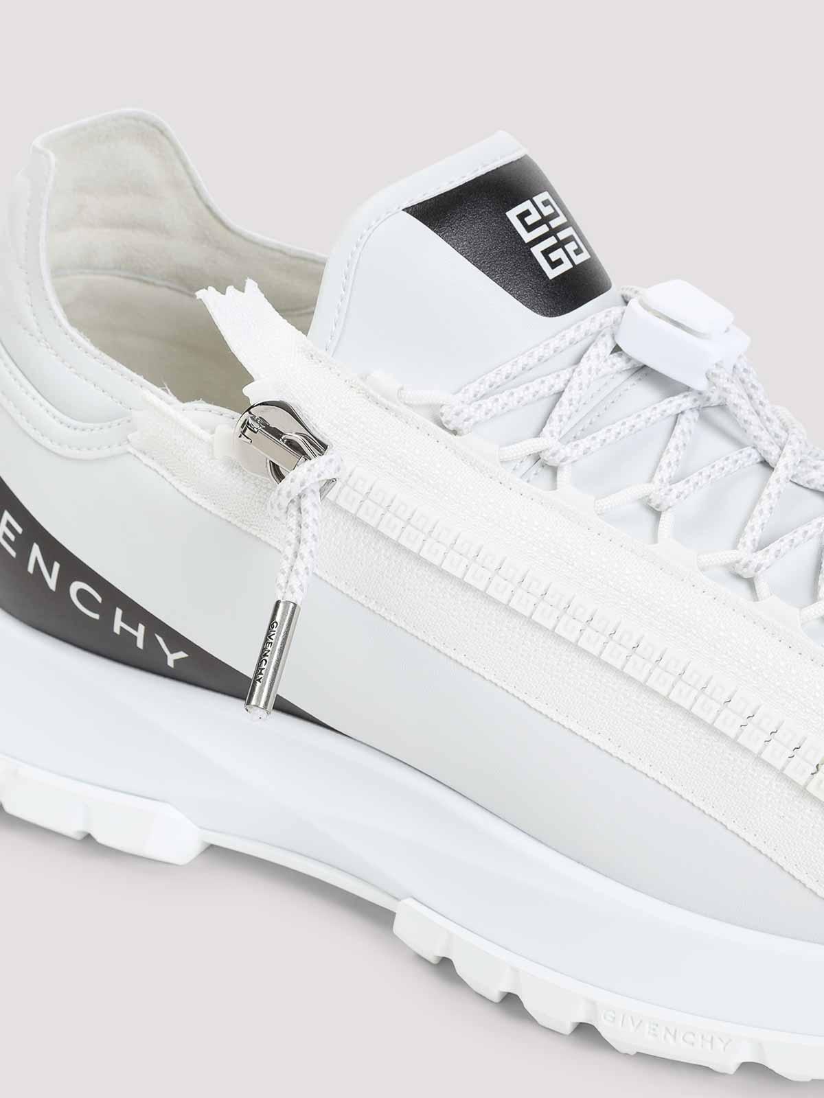 GIVENCHY Spectre Runner Leather Sneakers With 4g Side Zip Detail In White Product Image