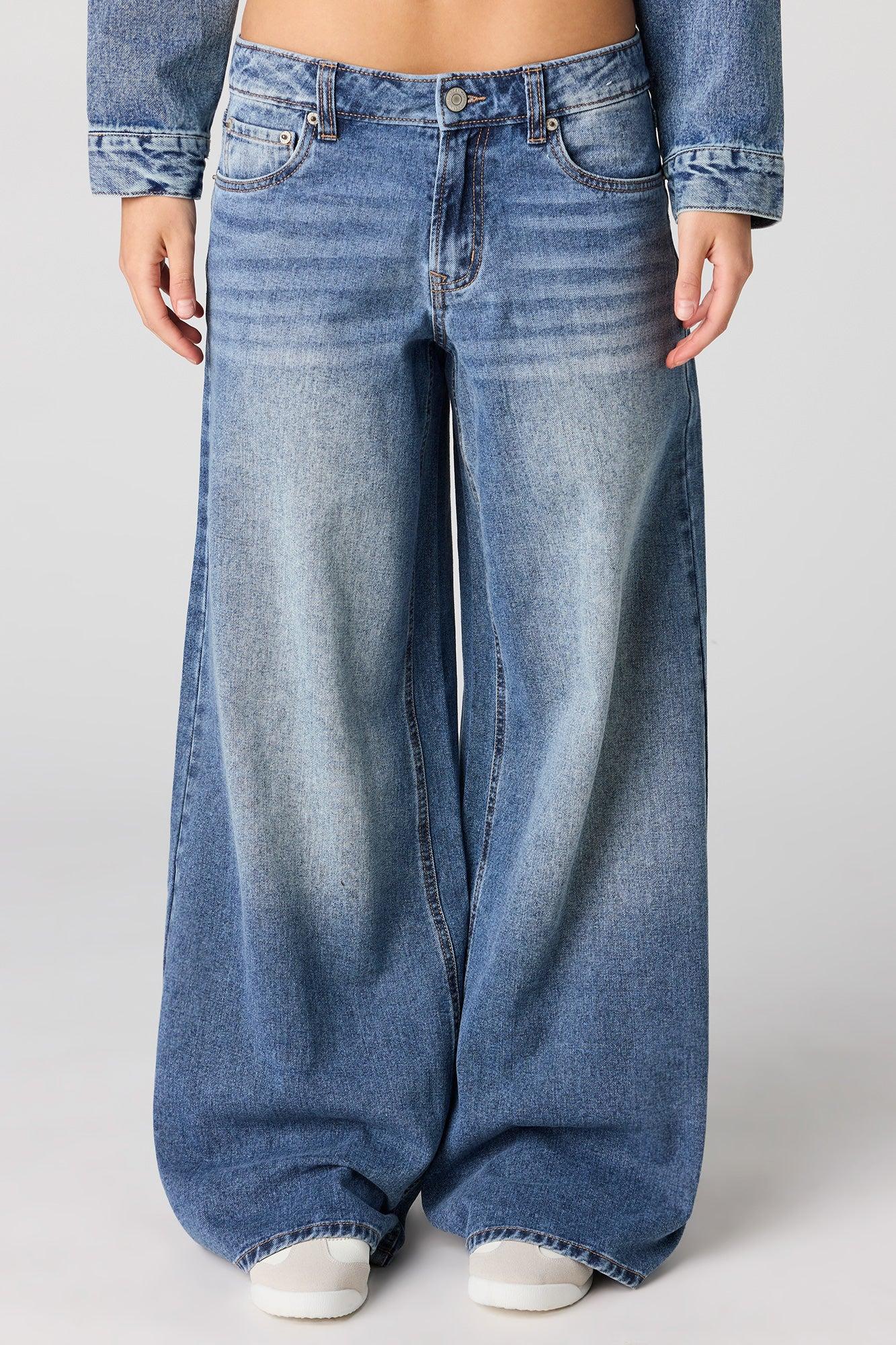 Low Rise Ultra Wide Jean Female Product Image