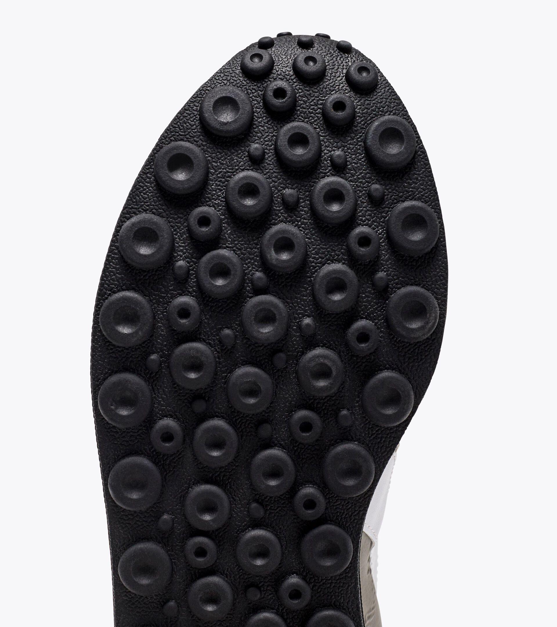 RACE NYL Product Image