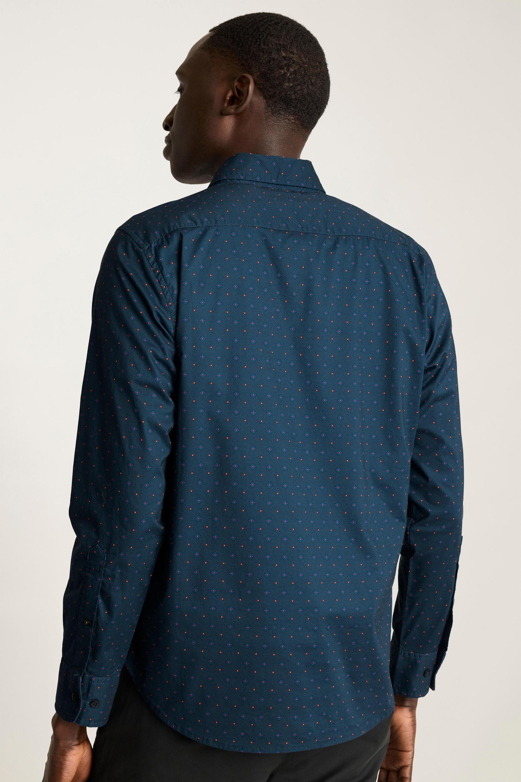 Everyday Shirt Product Image