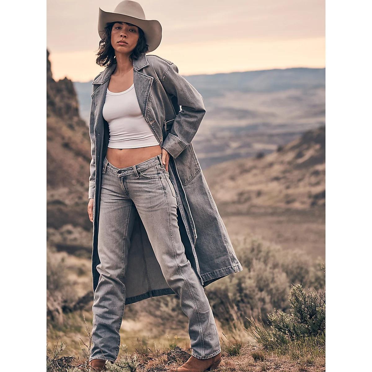 Women's Low Rise Cowboy Jean in Haute Haze Product Image
