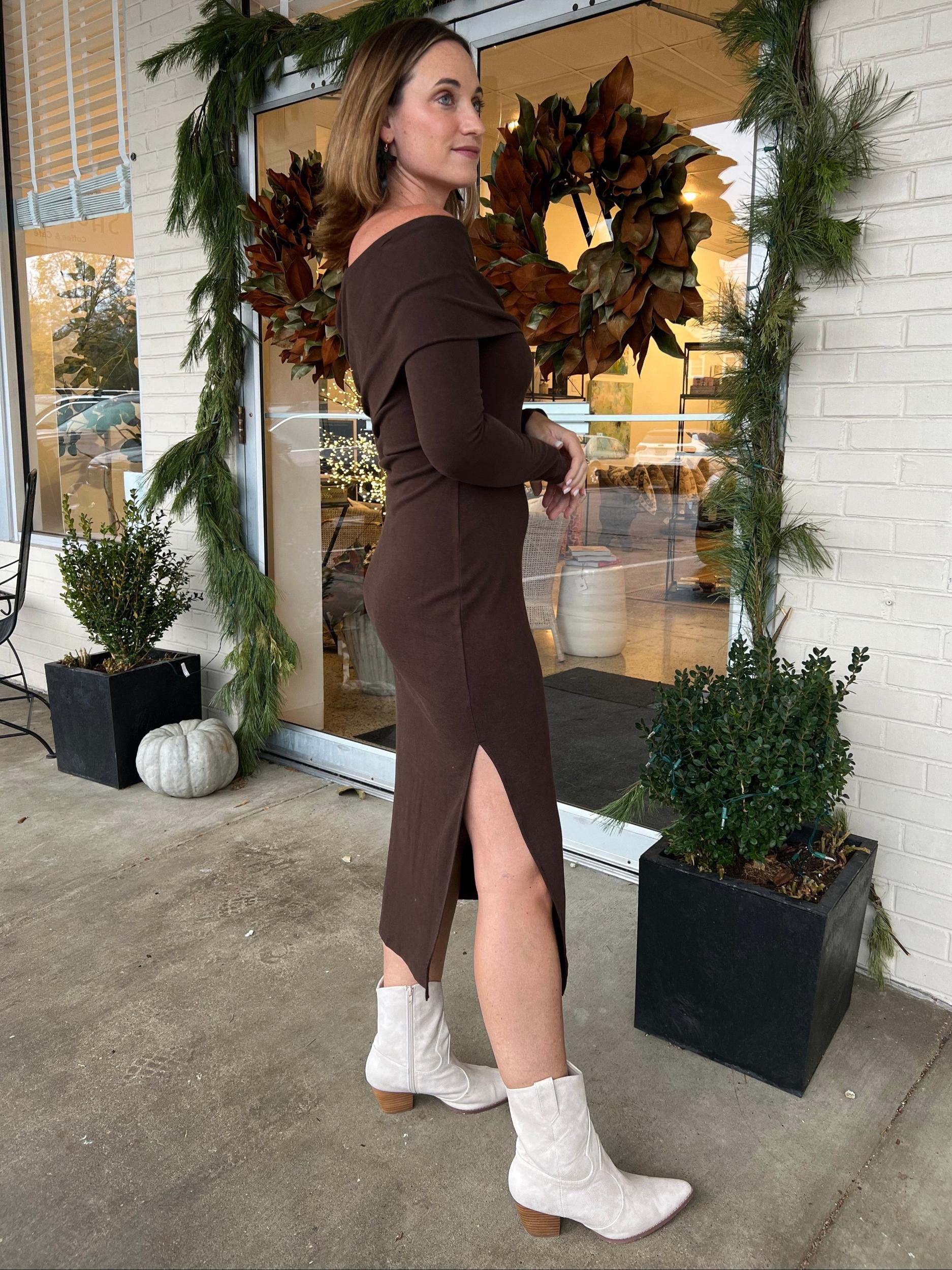 [ASTR The Label] Jada Off Shoulder Midi Dress Product Image