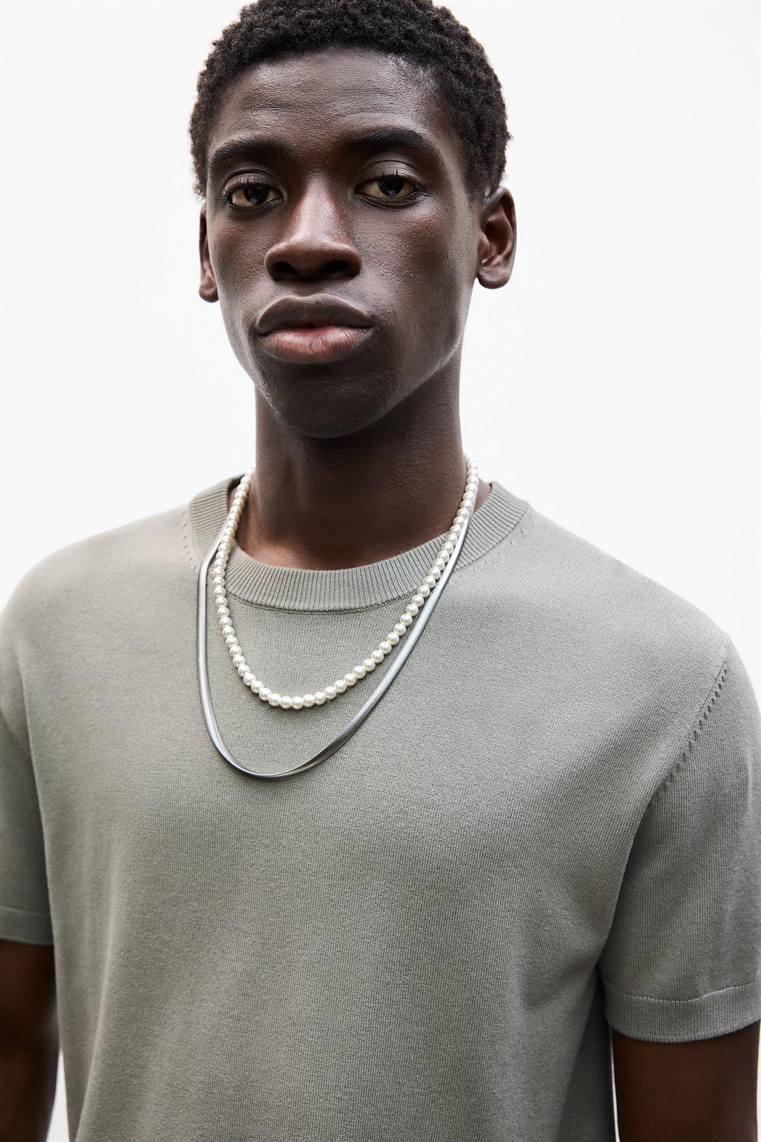 Short sleeve knit T-shirt Product Image