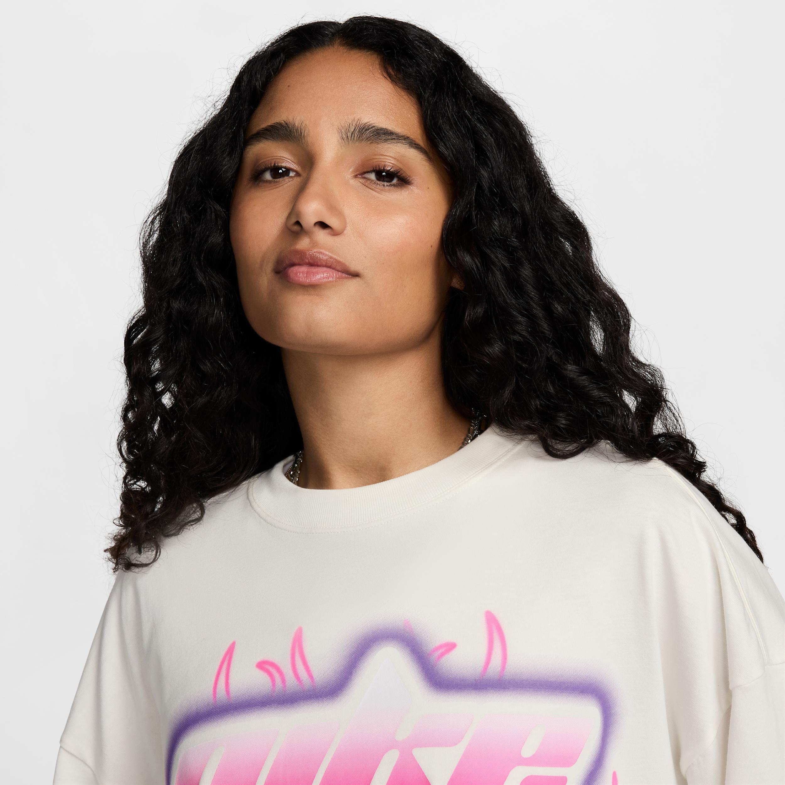 Women's Nike Sportswear Oversized Graphic T-Shirt Product Image