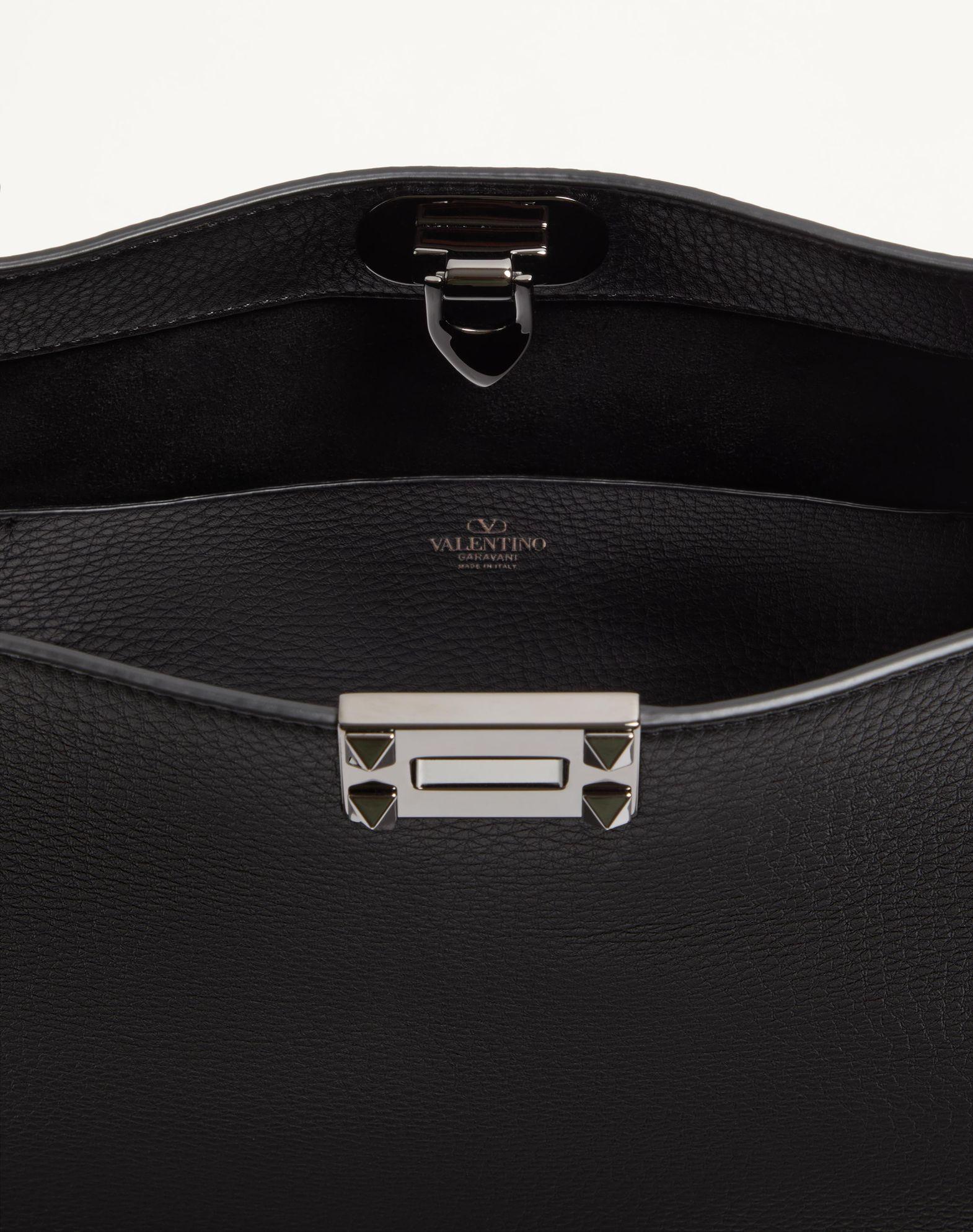 VALENTINO GARAVANI ROCKSTUD HOBO BAG IN GRAINY CALFSKIN  Product Image