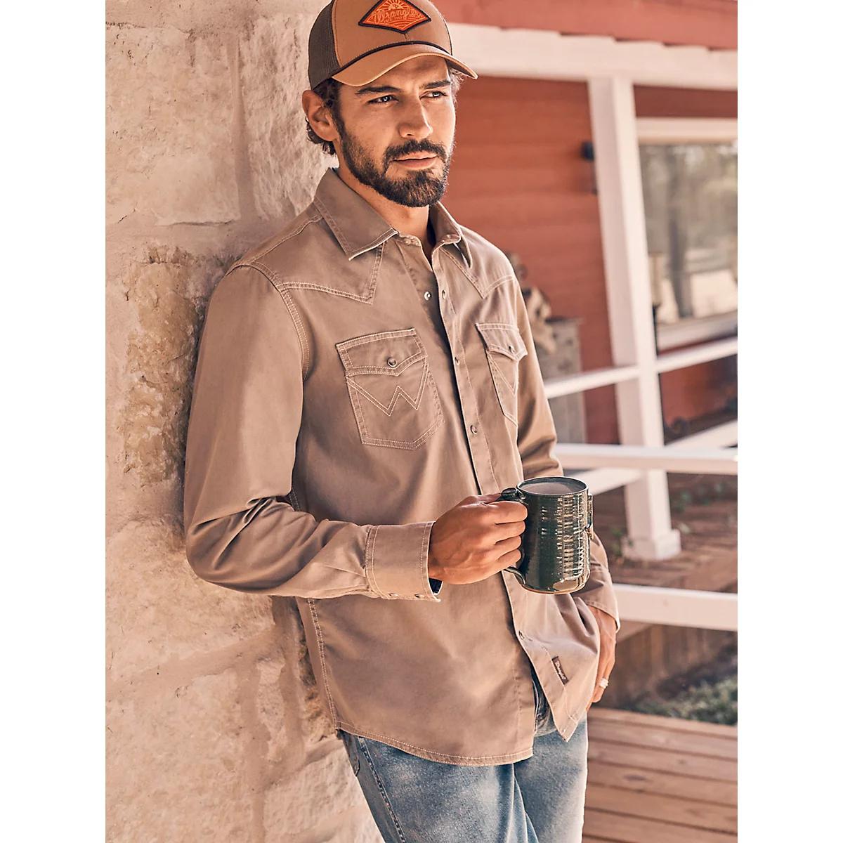 Men's Wrangler Retro Premium Western Snap Solid Shirt in Ice Product Image