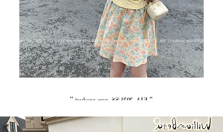 Maternity Elastic Waist Floral Print A-Line Skirt (Various Designs) Product Image