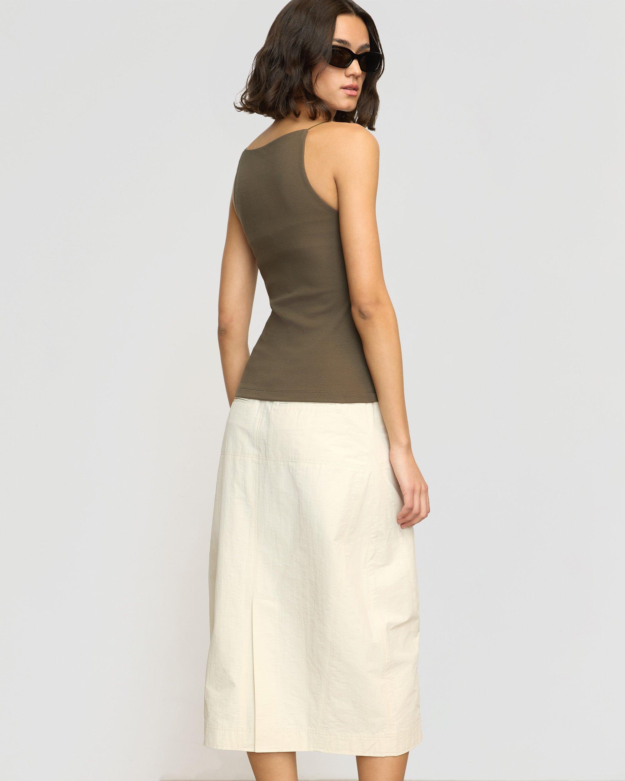 Jarmaine Back-Slit Barrel Skirt Product Image