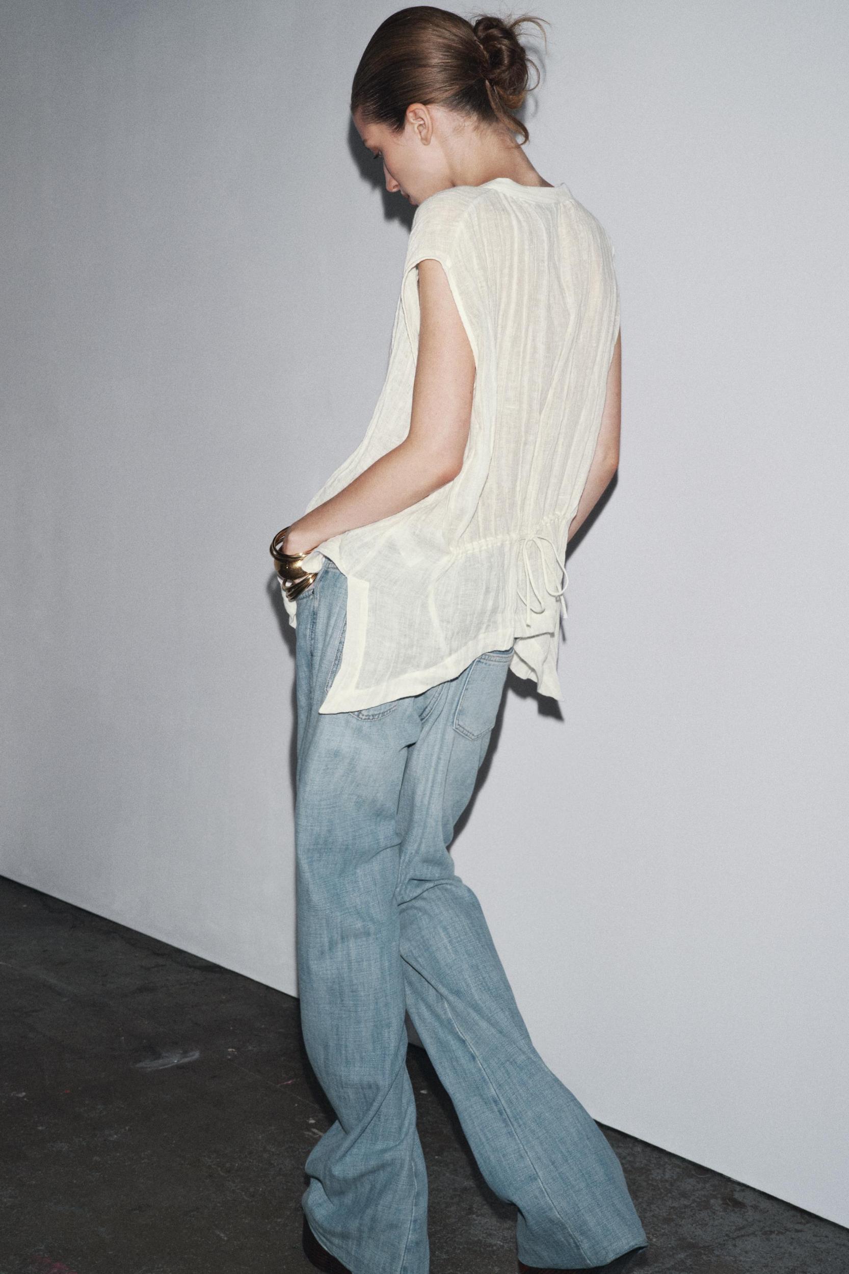 ZW COLLECTION LOW RISE FLARE JEANS Product Image