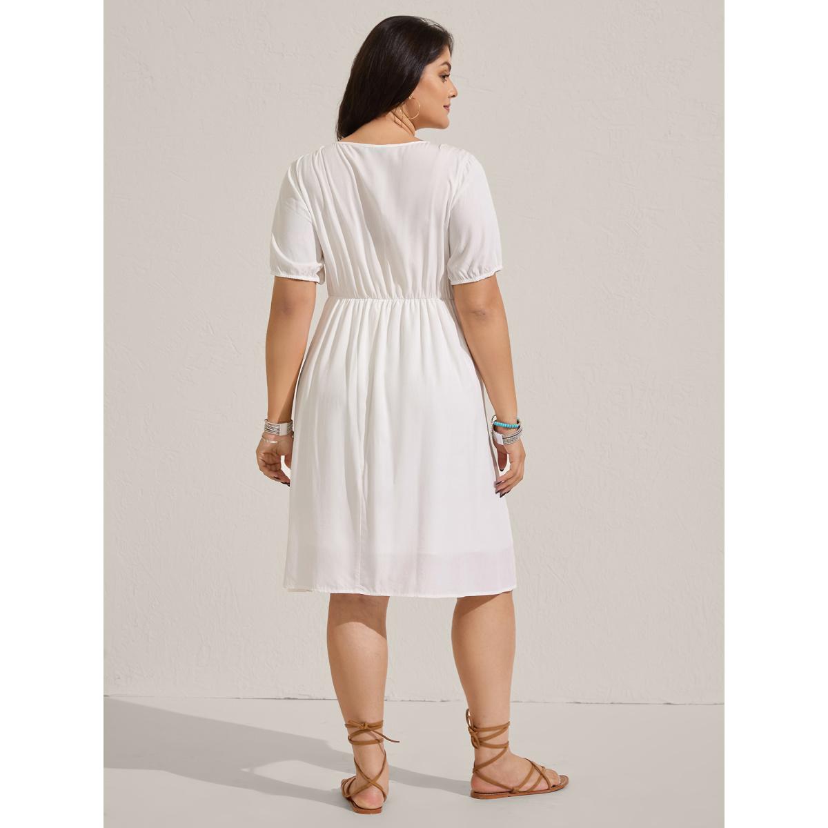 Plus Size Floral Embroidery Pockets Tassels Midi Dress Ivory Women Notched collar Short sleeve Curvy BloomChic 28/5X Product Image