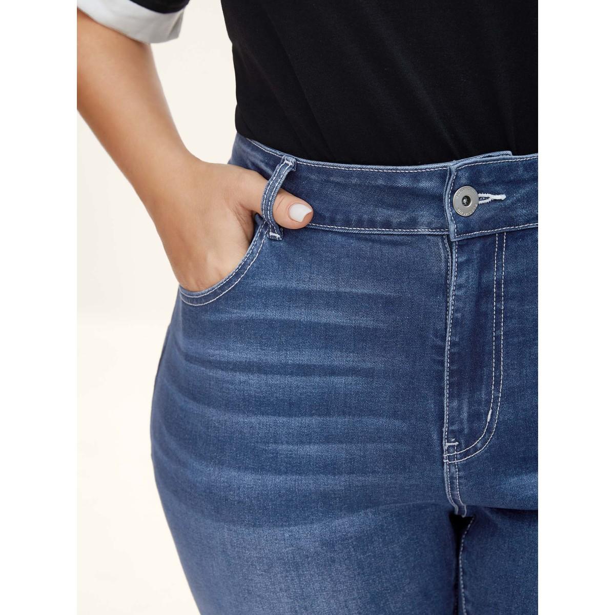 Plus Size Whiskered Wash Crop Skinny-Fit Jeans Women Denimlightblue Leisure Medium stretch Slanted pocket Jeans BloomChic 28/5X Product Image