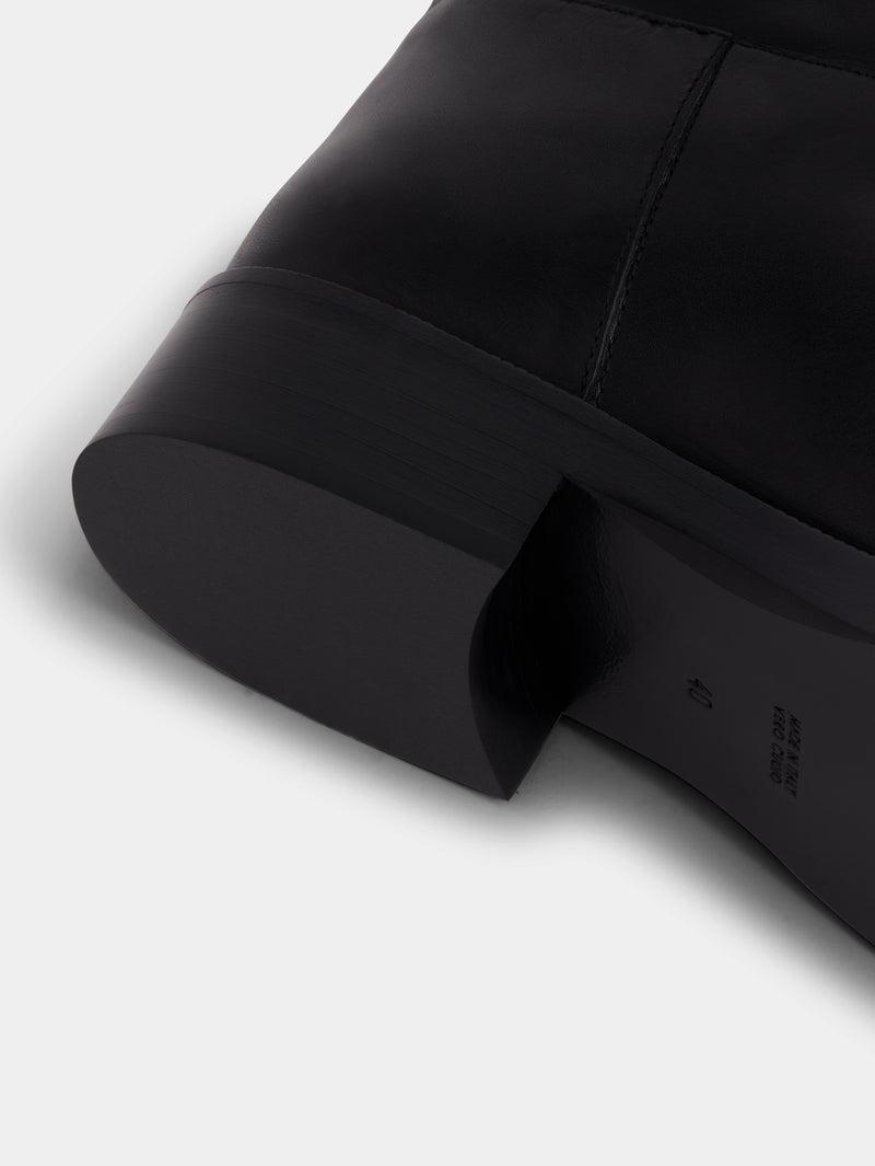 BLACK BOOTS IN SMOOTH LEATHER Product Image